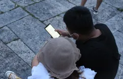 Distraksi sosial media (Sumber: Unplash)