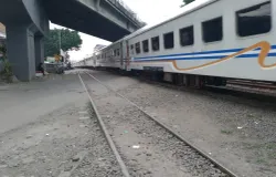 Perlintasan sebidang di Cimindi yang sangat rawan. (Sumber: dokpri | Foto: Totok Siswantara)