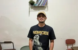 Pemilik dan pengelola akun Info Ciumbuleuit, Dio Rama. (Sumber: ayobandung.id | Foto: Ilham Maulana)