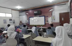 Ruang kelas sekolah di Indonesia. (Foto: Ayu)
