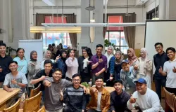 Perpaduan antara suasana heritage dan aktivitas modern inilah yang membuat Braga terasa berbeda dibanding kawasan lainnya di Bandung. (Sumber: Dokumentasi Penulis)