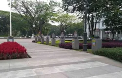 Halaman balai kota Bandung. (Sumber: dokpri | Foto: Sri Maryati)