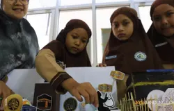 Gebyar Isra Mi'raj di Kampus SD Darul Hikam Bandung. (Sumber: Ayobandung.com | Foto: Irfan Al-Faritsi)