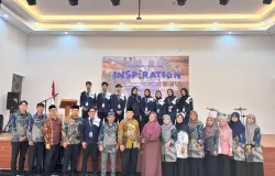 pembukaan Inspiration Day bersama team Robotic Inspiration, Kepala sekolah SMPIT SIBS, Kepala sekolah SMAIT ICM bersama beberapa staff guru