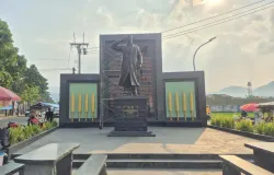 Monumen Jenderal Soedirman di Jalan Panglima Besar Jenderal Soedirman, Soreang. (Sumber: Dokumentasi Penulis)