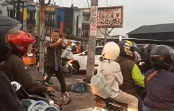 Media sosial memang kerap membuka banyak peluang bagi masyarakat. Namun terkadang ada harga yang dibayar untuk moral. (Sumber: Dokumentasi Penulis | Foto: Dias Ashari)