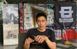 Di Atap Class, Kimung terus merawat arsip, pengetahuan, dan regenerasi komunitas kreatif lintas generasi. (Sumber: ayobandung.id | Foto: Halwa Raudhatul)
