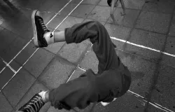 Ilustrasi breakdance tahun 1980-an di Bandung. (Sumber: Pexels | Foto: Cu Trí)