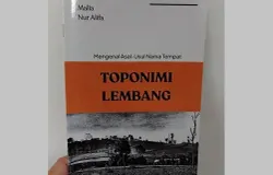 Buku Toponimi Lembang. (Foto: Malia Nur Alifa)