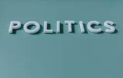 Ilustrasi kata politik. (Sumber: Pexels | Foto: Tara Winstead)