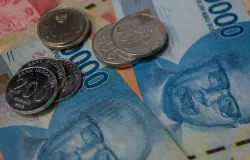 Tunjangan Hari Raya (THR) (Sumber: Ayobandung.com | Foto: Magang Foto/Rasyad Yahdiyan)