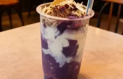 Ilustrasi Es Bingu yang creamy dengan topping keju melimpah. (Sumber: ig@esubiungu_hamcida)