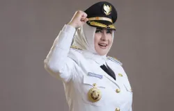 Ilustrasi Bupati Pekalongan Fadia Arafiq yang terjerat korupsi. (Sumber: prokompim.setda.pekalongankab.go.id)