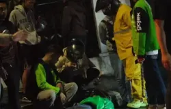 Lakalantas tunggal di Jalan Perintis Kemerdekaan akibat bekas galian kabel PLN, Kamis (26/3/2026). (Sumber: Instagram/@im.bethh___)