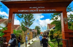 Kampung Kreatif Batik Difabel, bagian dari UPTD Pusat Pelayanan Sosial Griya Harapan Difabel (GHD), Dinas Sosial Provinsi Jawa Barat. (Sumber: Ayobandung.id | Foto: Aris Abdulsalam)