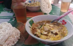 Semangkuk Soto Madura di pagi yang dingin di Bandung (Sumber: Dokumentasi Penulis | Foto: Dias Ashari)