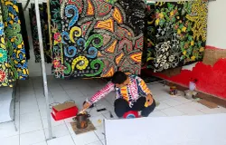 Kampung Kreatif Batik Difabel, bagian dari UPTD Pusat Pelayanan Sosial Griya Harapan Difabel (GHD), Dinas Sosial Provinsi Jawa Barat. (Sumber: Ayobandung.id | Foto: Aris Abdulsalam)