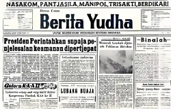 Halaman Muka surat kabar Berita Yudha edisi Oktober 1965, yang merekam pemberitaan mengenai situasi dan peristiwa penting di Indonesia pasca-G30S. (Foto: Kin Sanubary)
