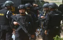 Tim Densus 88. (Sumber: ayobandung.com | Foto: suara.com via ayobandung.com)