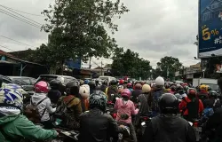 Kemacetan di daerah Kopo. (Sumber: infobandungkota via instagram | Foto: Tanty Malia)