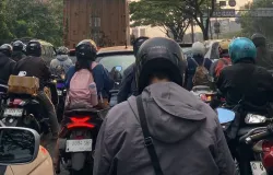 Lampu merah Kiaracondong. (Sumber: Harun Yahya)