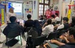 Suasana belajar di Euro Management Indonesia, Menteng Jakarta. (Foto: Humas Euro MI)