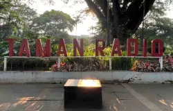 Taman Radio mengukuhkan Bandung sebagai Kota Radio. (Sumber: ayobandung.com | Foto: Rahmat Herman Simabur)