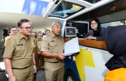 Wali Kota Bandung, Muhammad Farhan (Kanan). (Sumber: Humas Pemkot Bandung)
