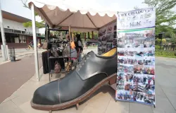 Stand KWK Cibaduyut  di festiwal bertempat di Kiara Artha Park, Bandung (Foto: bandung.go.id)