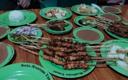 Sate Maulana Yusuf, Kuliner Legendaris Sejak Awal 1980-an