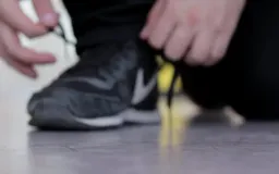 Sneaker, Sepatu yang Bisa Masuk dengan Gaya Pakaian Apapun