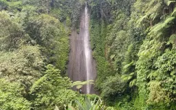 Curug Anom Bandung: Mengaminkan Mitos dari Sebuah Perjalanan untuk Memaafkan