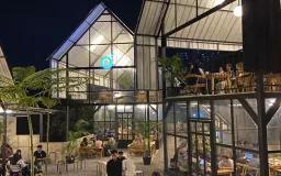 Menikmati Malam dengan Suasana Aesthetic di Cafe Toleransi Jatinangor