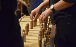 Angklung: Tradisi yang Dibaca Ulang oleh Generasi Muda