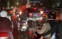 Ketika Mobilitas Tersendat, Kepercayaan Publik Ikut Tergerus