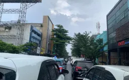 Selamat Datang di Kota Bandung! Jalan Kaki Bisa Lebih Cepat daripada Naik Kendaraan Pribadi