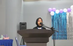 Strategi Jeda untuk Menguasai Audiens dalam Public Speaking