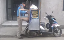 Bubur Mang Amir, Bubur Ayam Termurah se-Dunia Seporsi Cuma Rp5.000