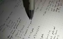 Hubungan Diam-Diam antara Matematika dan Menulis