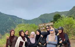 Mendaki Jadi Tren Anak Muda Bandung