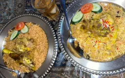 Sensasi Makan Lesehan di Al Jazeerah Signature Bandung