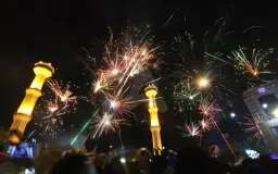 Terompet, Kembang Api, dan Petasan