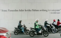 Kehilangan Bahasa Kemanusiaan dan Bahasa Cinta 