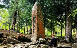 Tugugedé Didirikan di Lereng Barat Daya Gunung Halimun