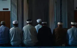Hari Raya Idul Adha Bertepatan Hari Jumat, Tetap Wajibkah Shalat Jumat?