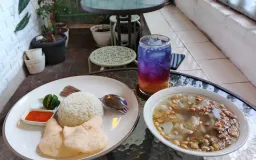 Menelusuri Jejak Rasa Soto Bandung di Gang Selera Cibadak
