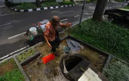 Air Mengalir Gratis: Menagih Konsistensi Keadilan Sumber Daya