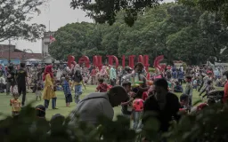 Libur Akhir Tahun: Berkah Ekonomi, PR Sampah, dan Kemacetan Kota Wisata