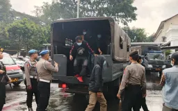 Drama Ormas Berbalas Operasi Polisi, Ratusan Preman Diringkus di Jabar