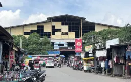 Fenomena Thrift Shopping yang Mendorong Kreativitas Gaya Anak Muda Bandung